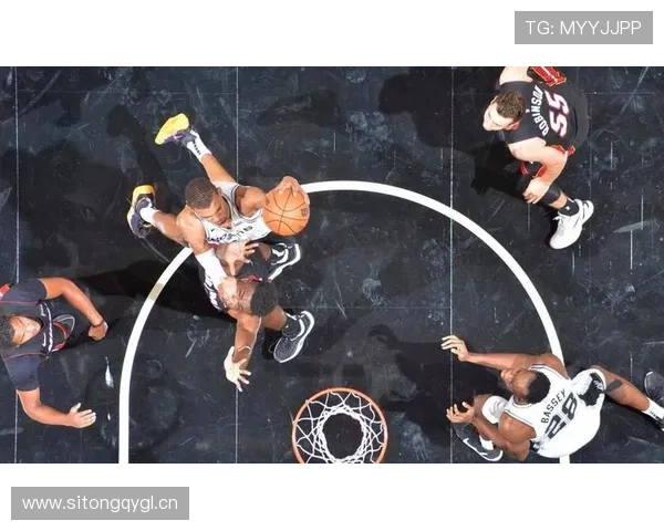 戈贝尔内线高效护框显著提升爵士防守强度